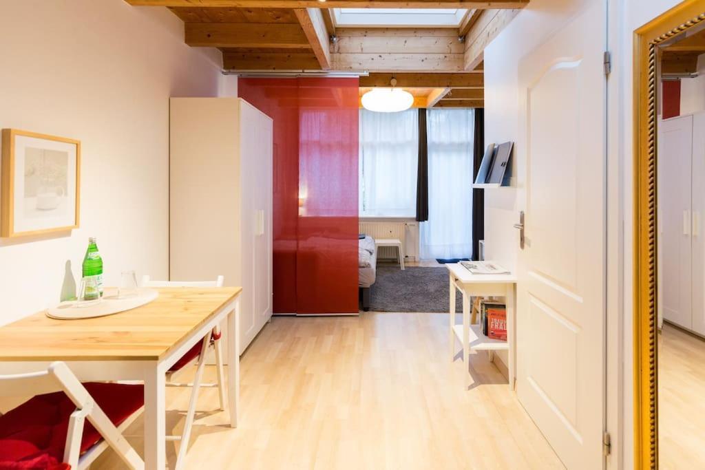 Brühl Apartment Wilhelmstr Fuer Bis Zu 3 Personen מראה חיצוני תמונה